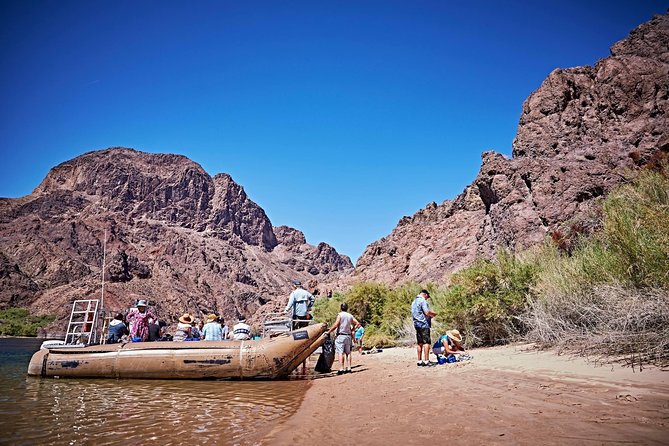 1.5-Hour Guided Raft Tour at the Base of the Hoover Dam - Attire and Equipment