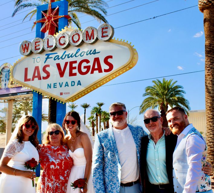 1.5 Hr Las Vegas Strip Limo Tour With Champagne and Photos - Customer Feedback