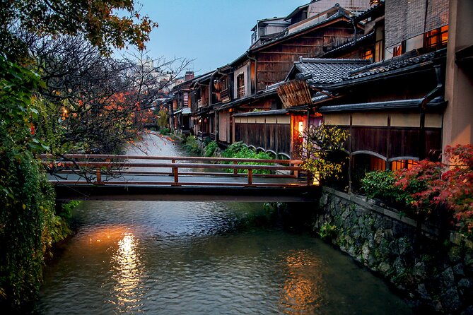 2 Hours Tour in Historic Gion: Geisha Spotting Area Tour - Common questions