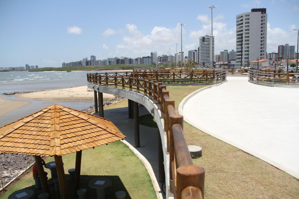 Aracaju: Guided Panoramic City Tour With Pickup With Markets - Pickup Logistics