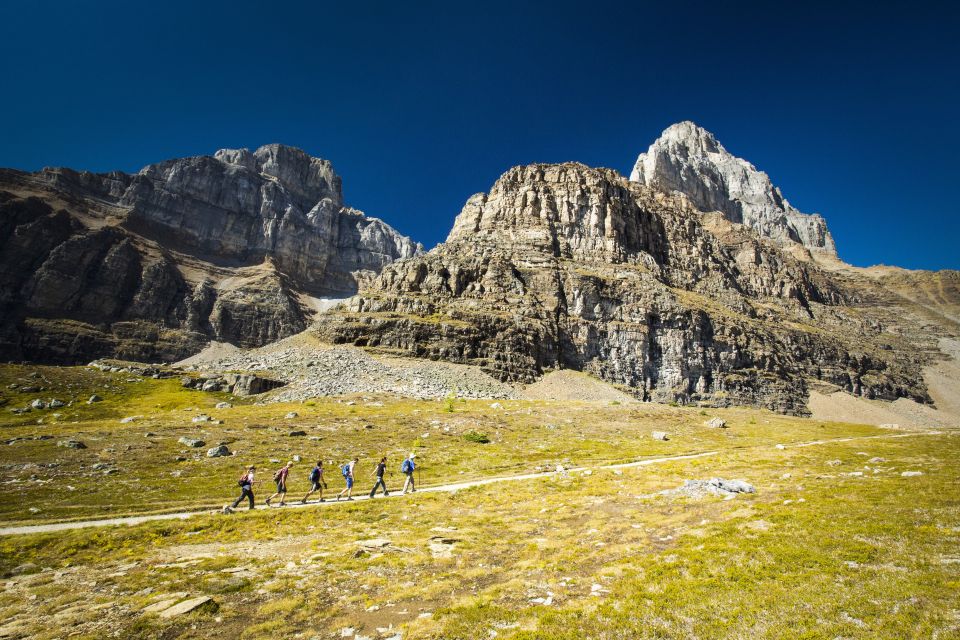 Banff National Park: Guided Signature Hikes With Lunch - Flexible Booking and Cancellation