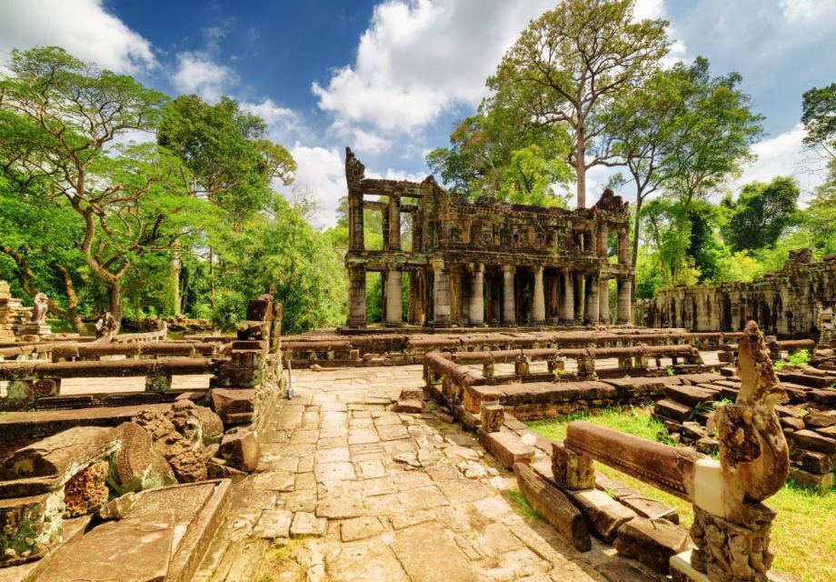 Banteay Srei and Grand Temple Tour From Siem Reap - Common questions