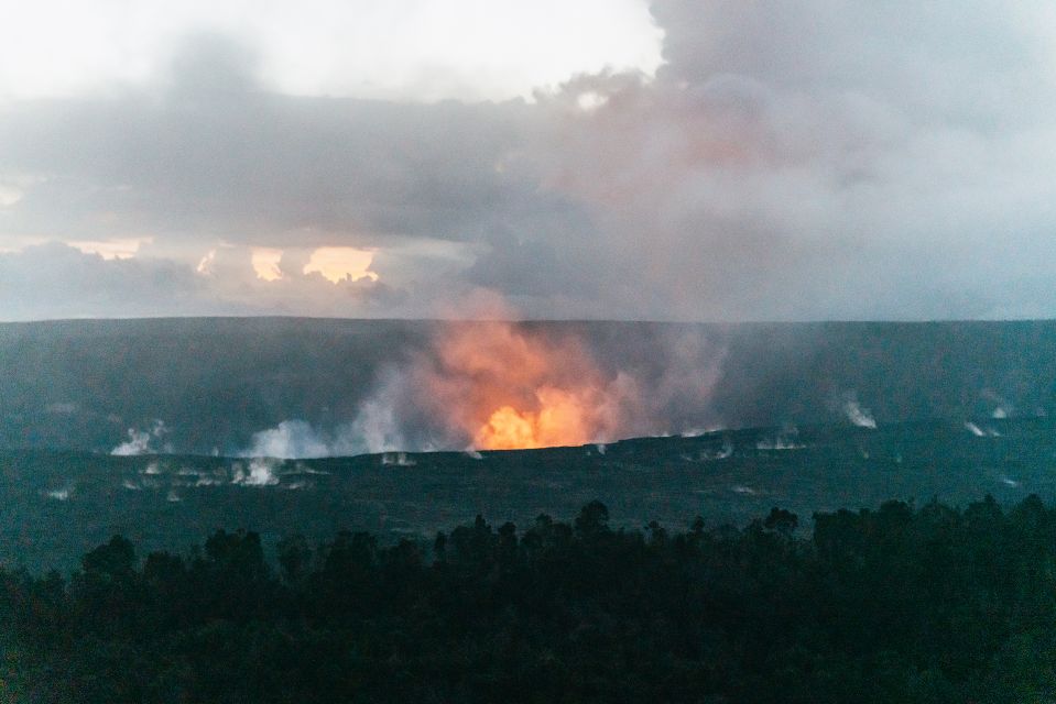 Big Island: Evening Volcano Explorer From Hilo - Availability