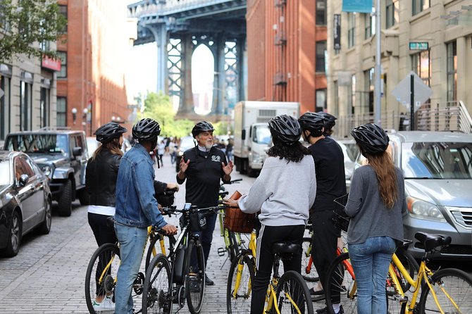 Brooklyn Bridge and Waterfront 2-hour Guided Bike Tour - Itinerary