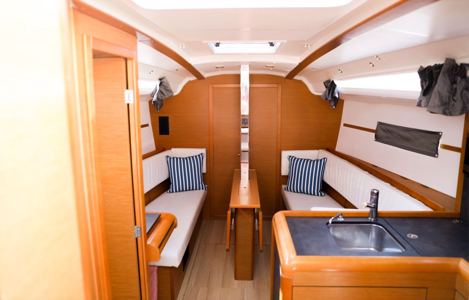 Charleston: Private Luxury Sailing Charter BYOB - Sum Up