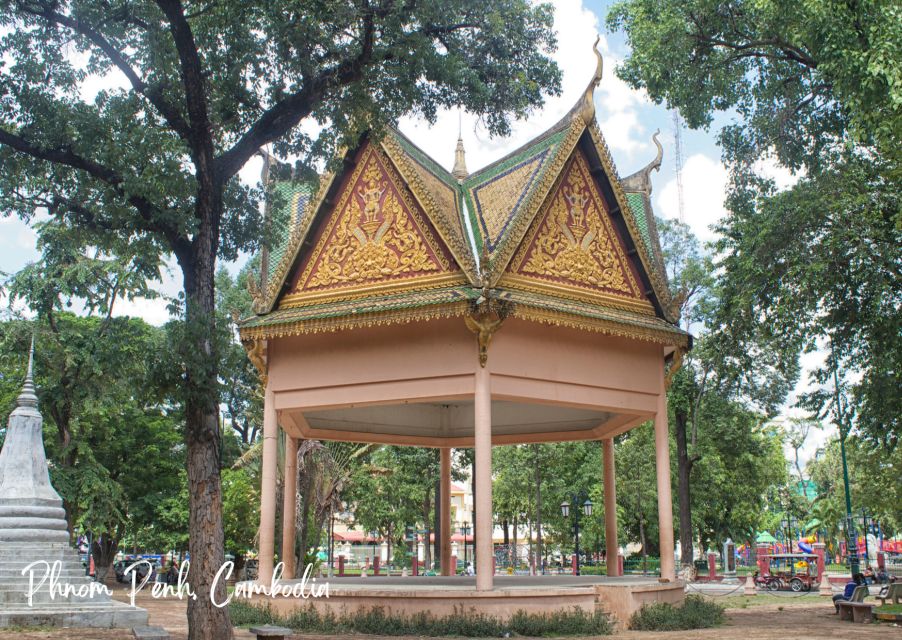 Discover the Best of Phnom Penh Capital City by Tuk Tuk - Sum Up