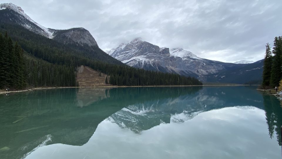 From Calgary Airport: One-Way Private Transfer to Banff - Free Cancellation Policy