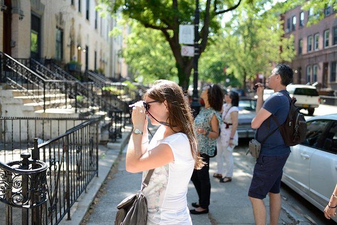 Guided Tour of Harlem in French - Customer Support and Assistance