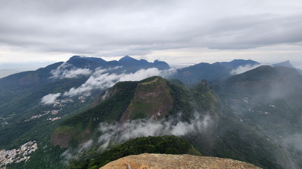 Hiking on Pedra Da GÁVEA Mountain in Rio De Janeiro - Common questions