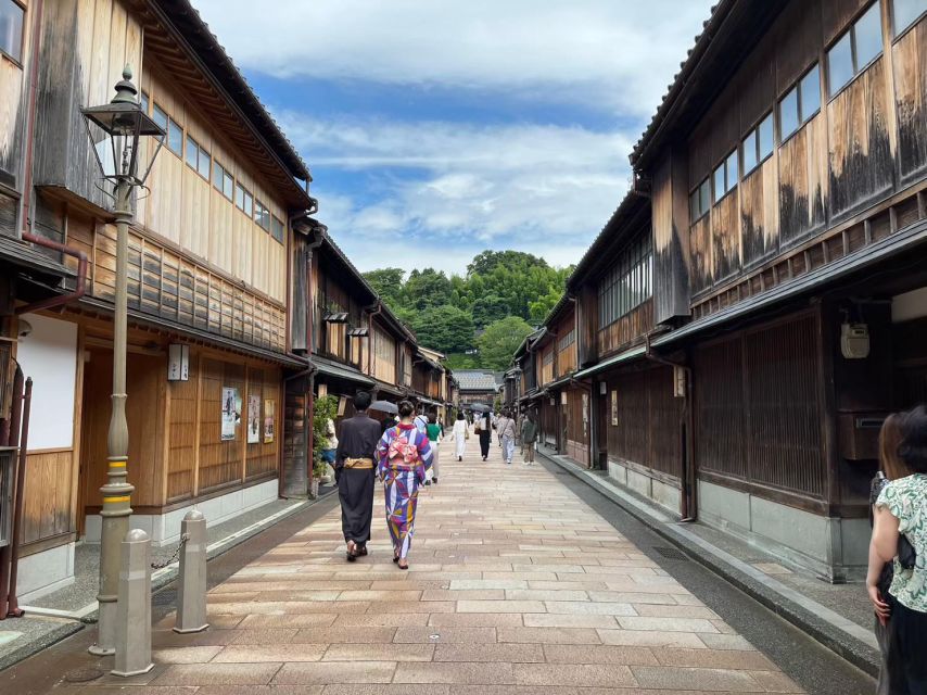 Kanazawa: Samurai, Matcha, Gardens and Geisha Full-Day Tour - Sum Up