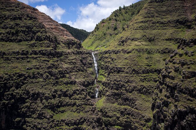 Kauai: Helicopter Tour Over Na Pali, Waimea Canyon, Waterfalls - Common questions