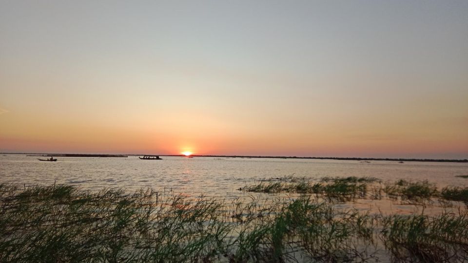 Kayaking Tour, Sunset at Tonle Sap - Local Cultural Experiences