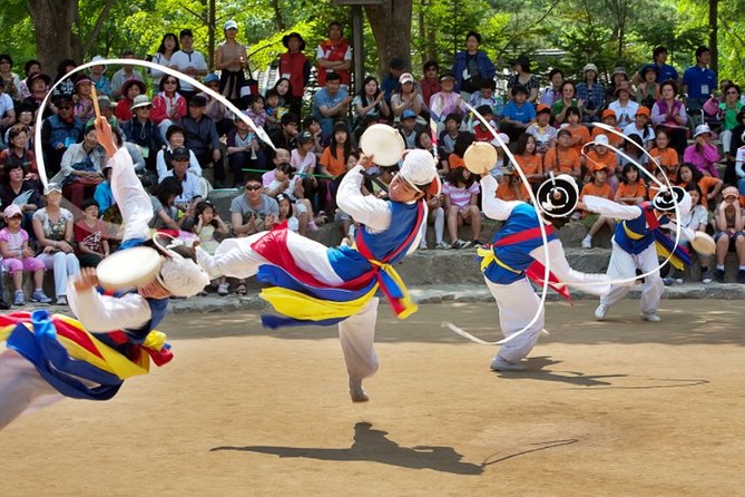 Korean Folk Village, Suwon Hwaseong Fortress, Icheon Ceramic Experience Tour - Common questions