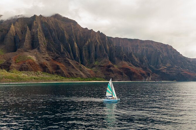 Leila Na Pali Sunset Dinner Sail - Sunset Sail Route