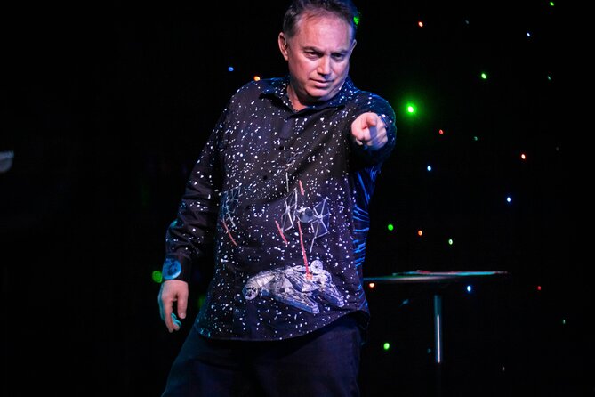 Magic & Comedy Show Starring Michael Bairefoot - Directions