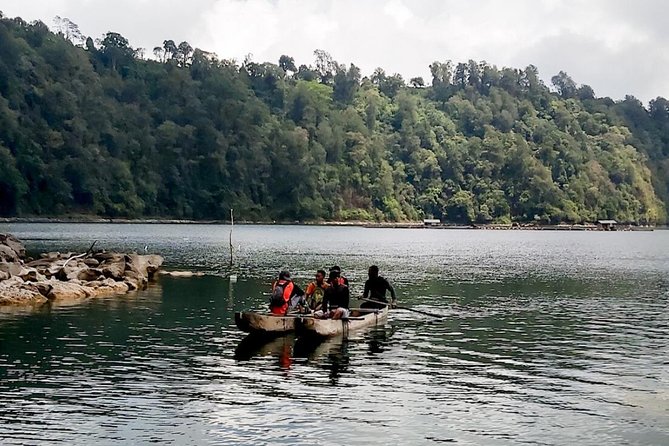 North Bali Twin Lakes Hiking & Canoeing Small-Group Day Tour  - Ubud - Scenic Views and Local Interaction