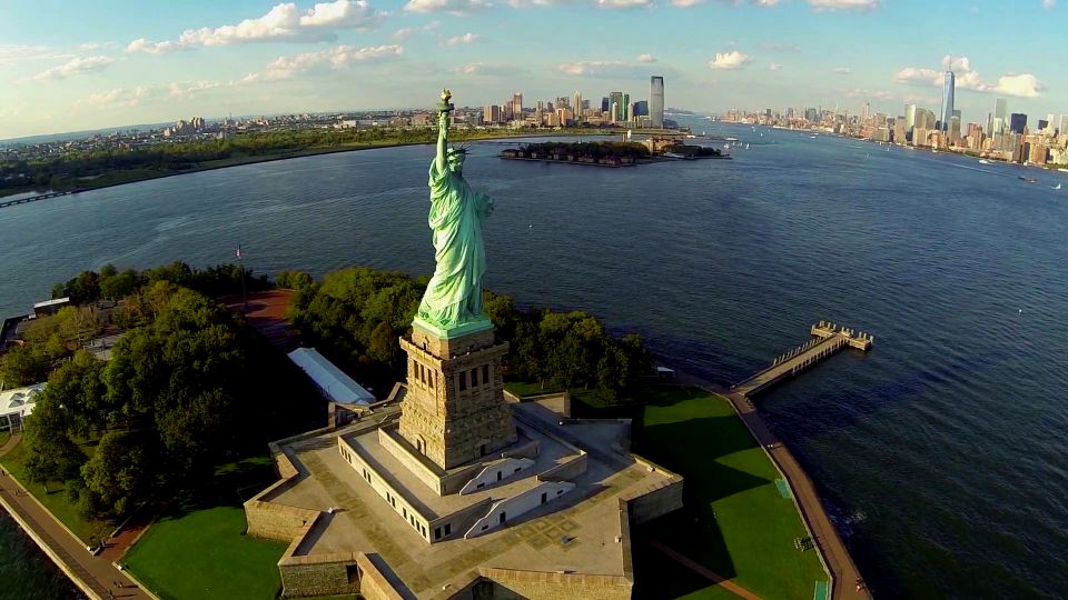 NYC: Ellis Island Private Tour With Liberty Island Access - Sum Up
