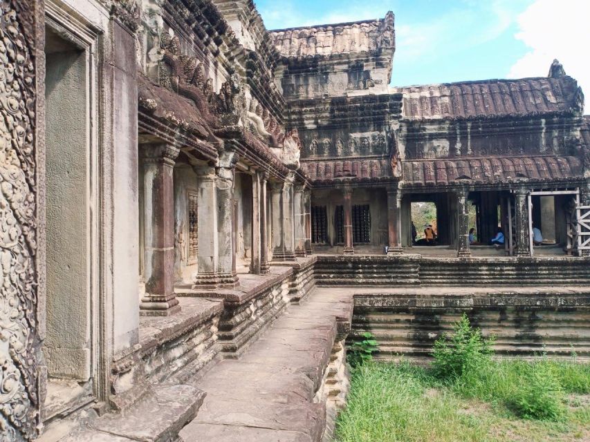 One Day Exploration to Angkor Wat, Angkor Thom & Ta Prohm - Common questions