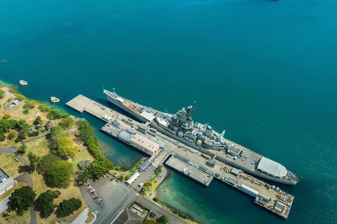 Pearl Harbor USS Arizona Memorial & Battleship Missouri - Battleship Missouri