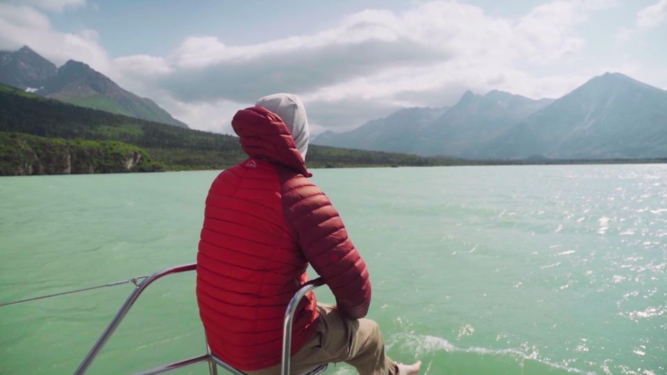 Port Alsworth: 4-Day Crewed Charter and Chef on Lake Clark - Background