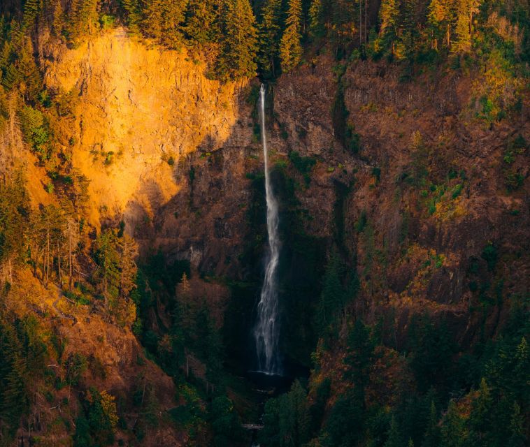 Portland: Private Columbia Gorge Waterfalls Scenic Air Tour - Location Information