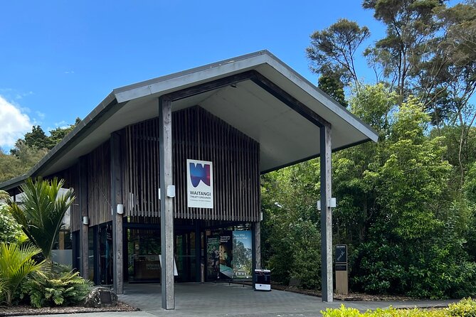 Private Day Trip Transport To Waitangi Treaty Ground Paihia - Sum Up