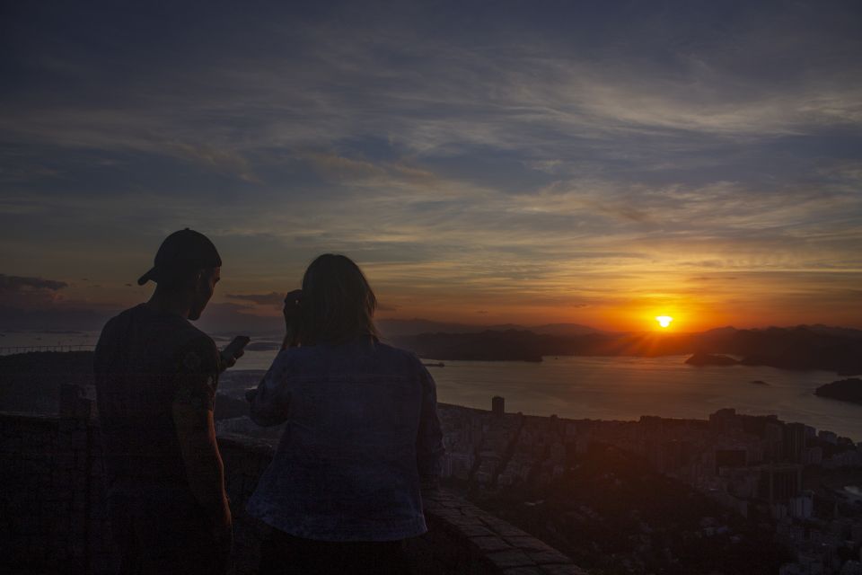 Rio De Janeiro: Private Sunrise Tour at Mirante Dona Marta - Booking Recommendations