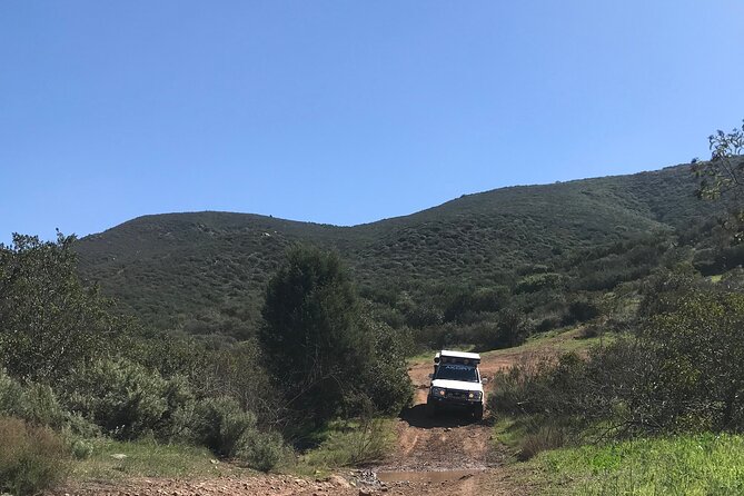 San Diego 4x4: Border Wilderness - Jeep Features and Passenger Experience
