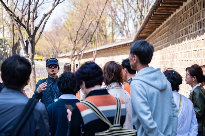 Seoul Spectrum: Walking Through Koreas Rich Heritage - Common questions