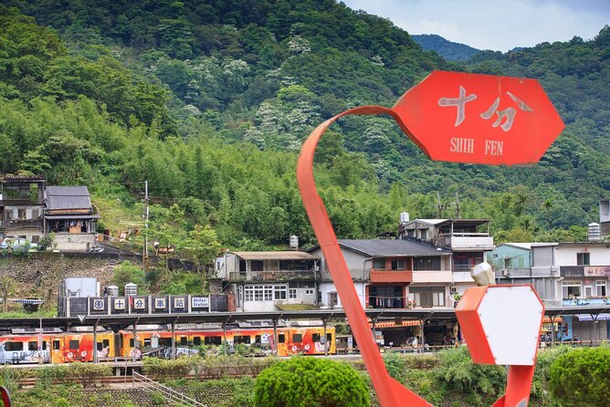 Shifen, Jiufen, Heping Island Park & Raohe Night Market Day Tour - Sum Up