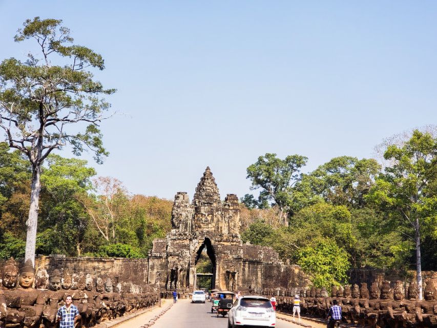 Siem Reap: Angkor Wat Small Circuit Tour With Hotel Transfer - Common questions