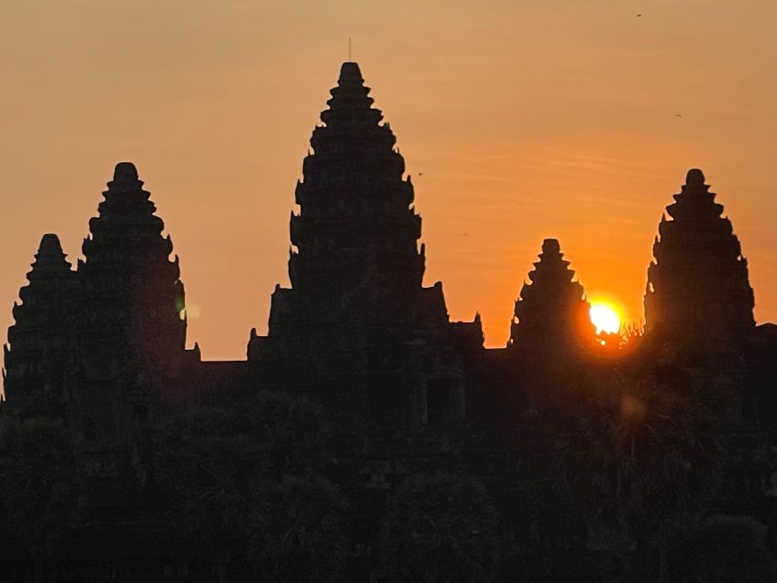 Sunrise Shared Tour in Angkor From Siem Reap - Itinerary Overview