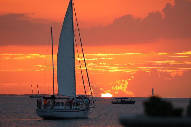 Sunset Sail in Key West With Beverages Included - Sum Up