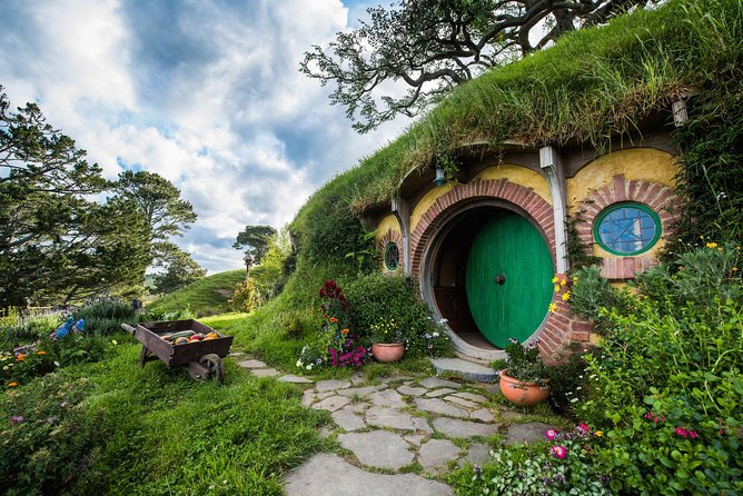 Tauranga - Magical Hobbiton Movie Set - Private Shore Excursion. - Common questions