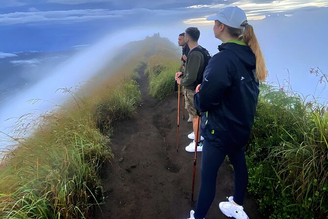 Ubud Sunrise Small-Group Volcano Hike With Breakfast - Sum Up