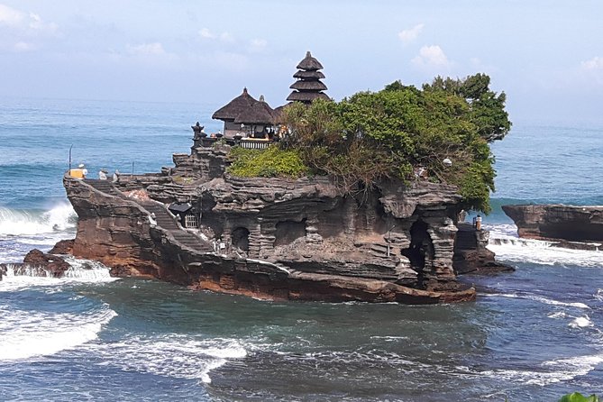 Ulun Danu Bratan Temple & Tanah Lot Private Day Tour - Key Points