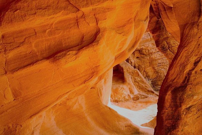 Valley of Fire Small Group Tour From Las Vegas - Tour Overview