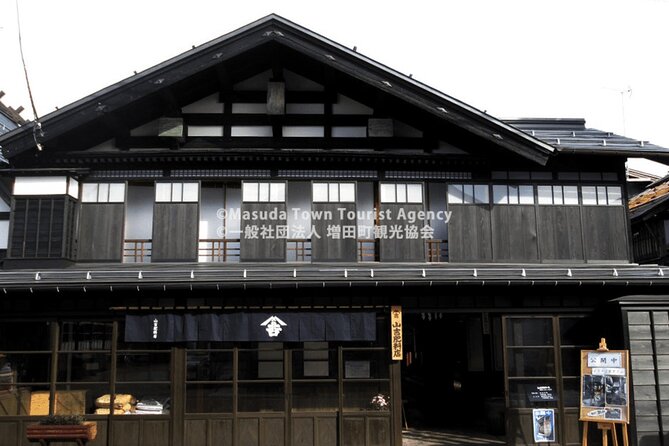Walking Tour of Wealthy Merchants Storehouses in Akita - Customer Support and Assistance