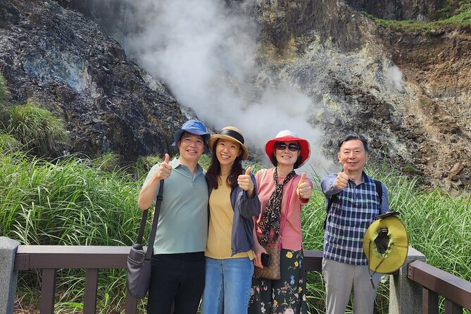 Yamingshan Volcano, Beitou Thermal Valley, Danshui Private Tour - Common questions