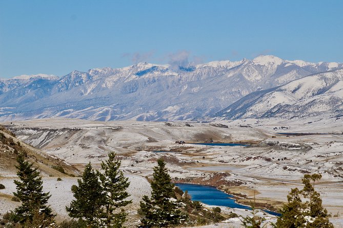 2-Day Yellowstone National Park Upper and Lower Loop Exploration - Tour Guide Expertise Insights