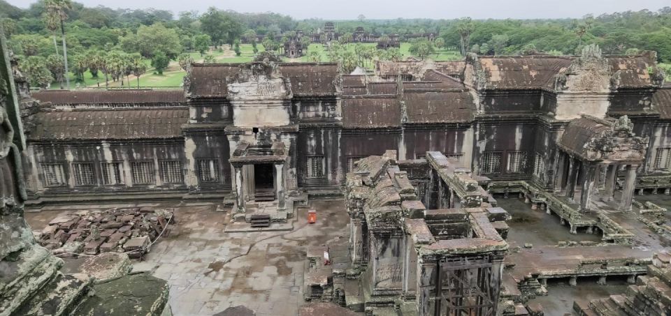 Angkor Wat Temples With Sunrise Tour by Car - Common questions