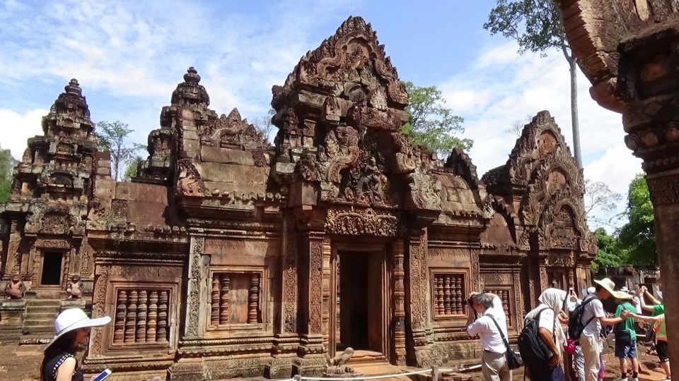 Banteay Srei and Grand Circuit Temples Full-Day Tour - What to Bring