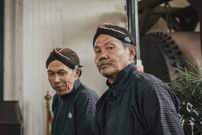 Borobudur Climb To The Top, Prambanan Temple, Yogyakarta Palace - Common questions