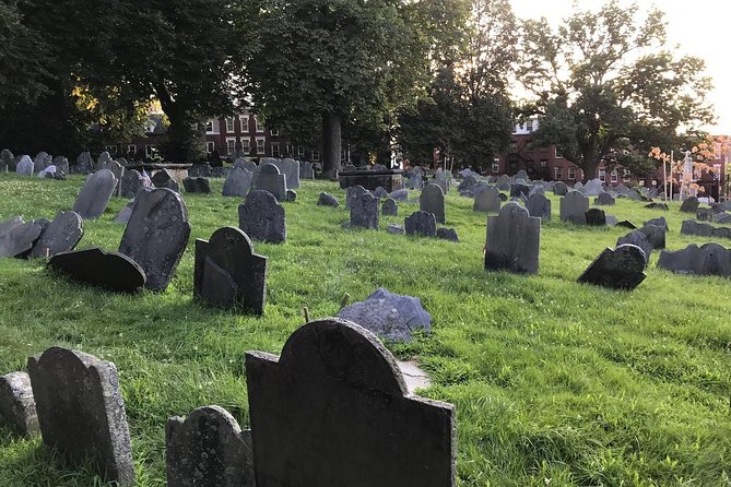 Boston Ghosts and Gravestones Trolley Tour - Sum Up