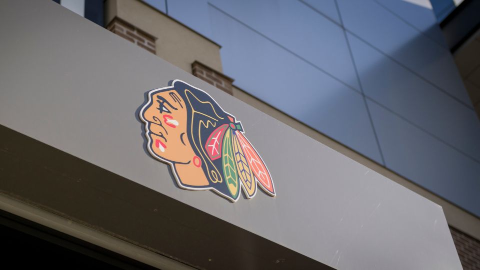 Chicago: Chicago Blackhawks NHL Game Ticket at United Center - Sum Up