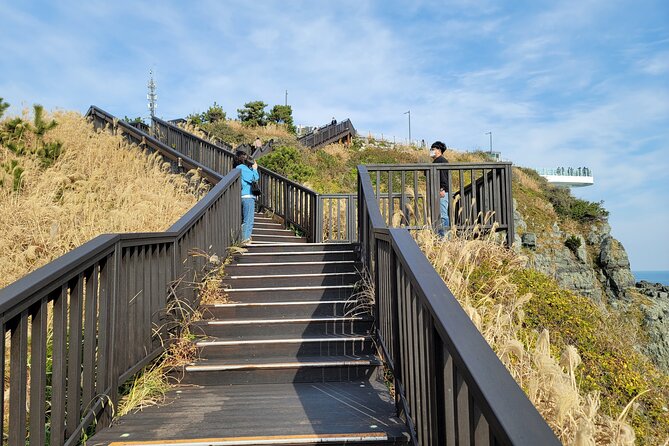 Enjoy Seafood After Walking Along the Coast From Igidae Park to Oryukdo Park. - Sum Up