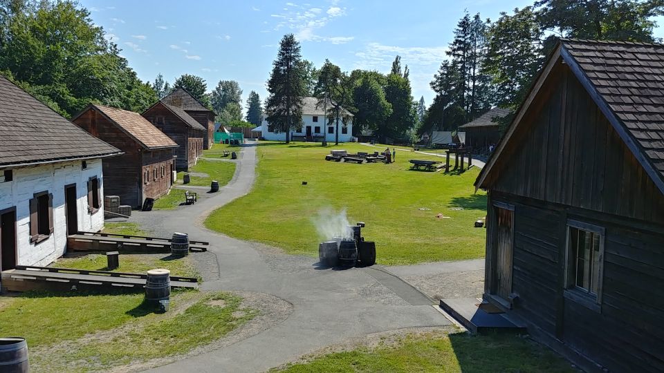 Fort Langley & Vineyards Private Tour - Key Points
