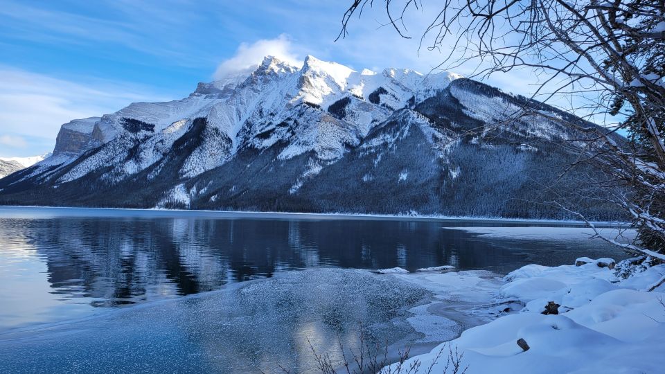 From Calgary: Banff National Park Day Trip - Group Size and Tour Atmosphere