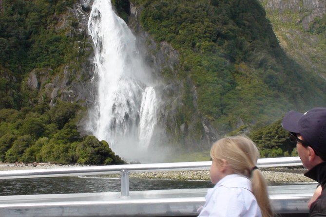 Full-Day Milford Sound Extraordinaire Tour From Te Anau - Common questions