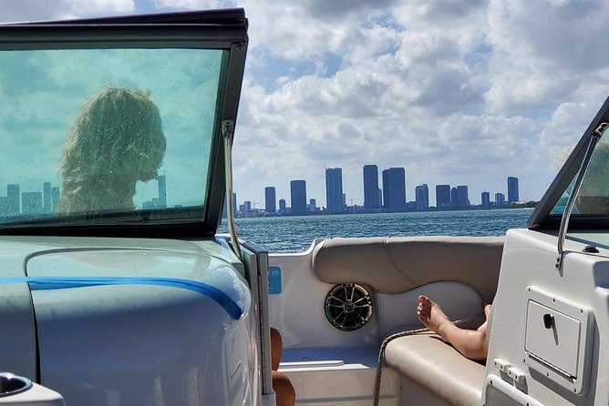 Fully Private Speed Boat Tours, VIP-style Miami Speedboat Tour of Star Island! - Sum Up
